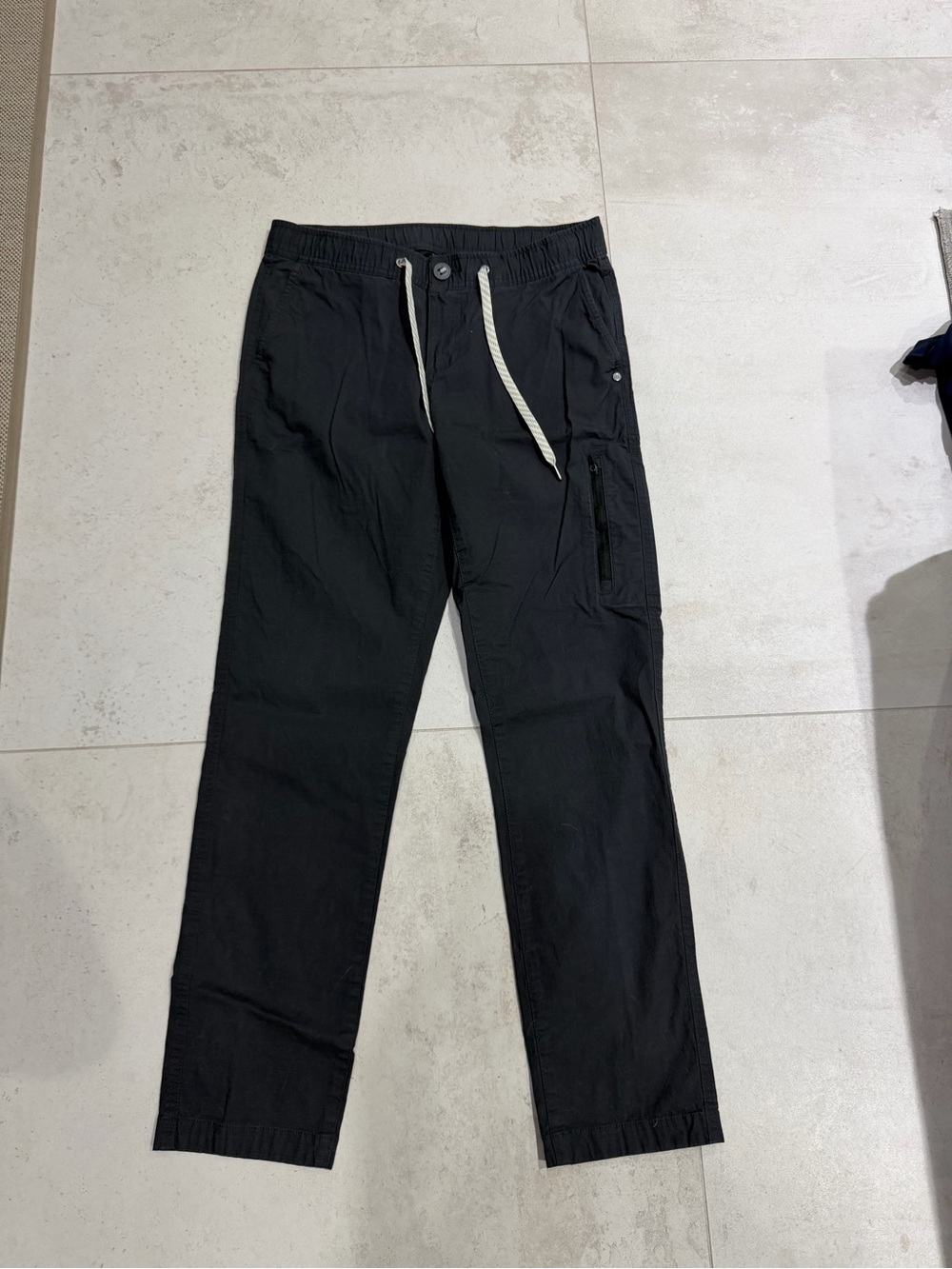 Vuori Women’s Dark Gray Cargo Drawstring Pants
